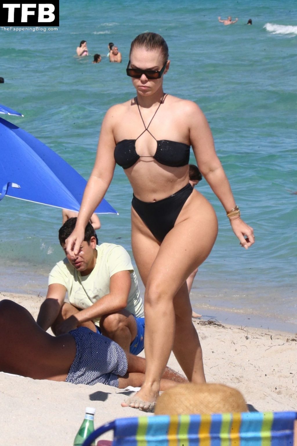 Bianca Elouise Flaunts Her Sensational Beach Body in a Bikini (24 Photos)