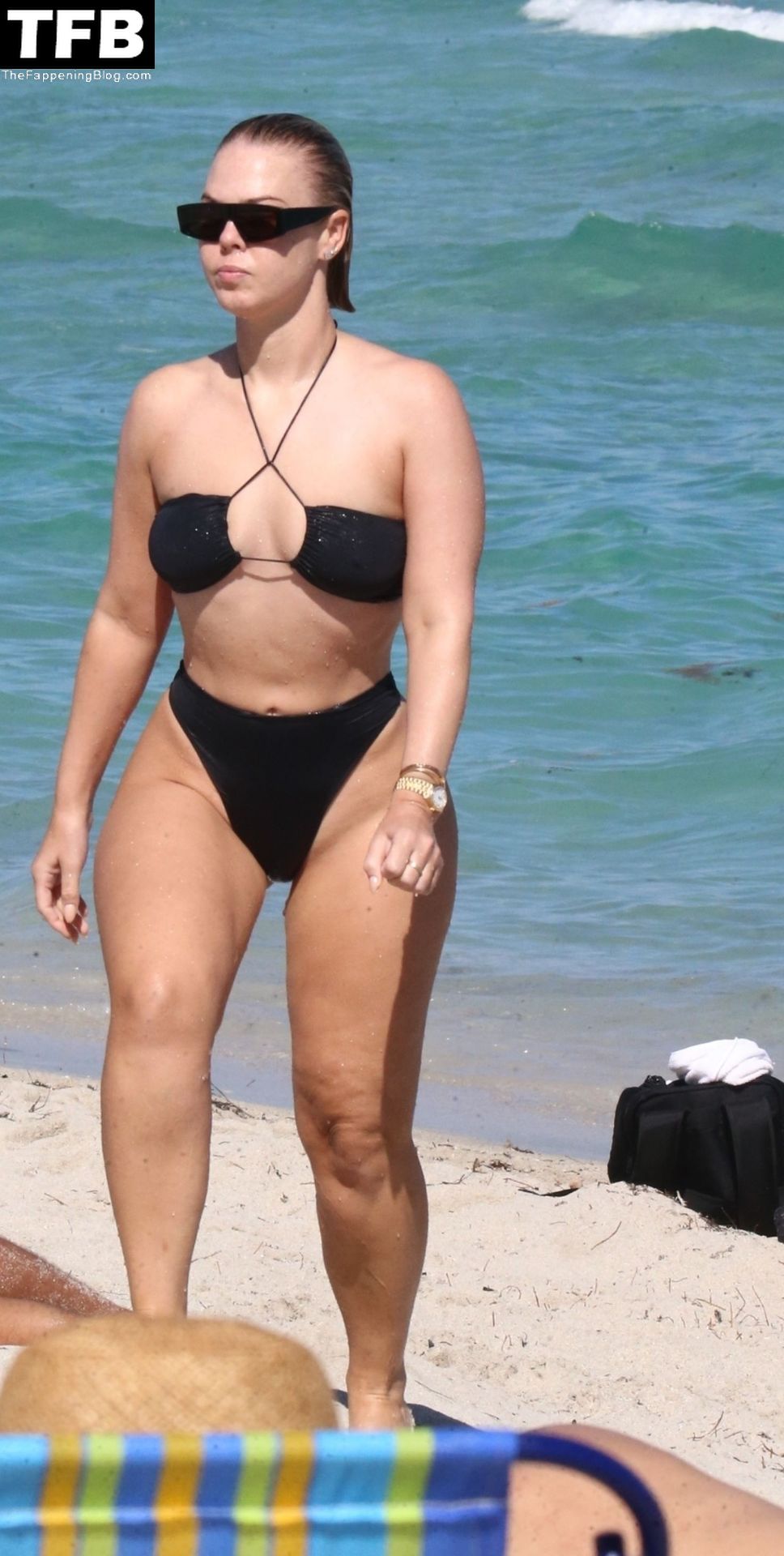 Bianca Elouise Flaunts Her Sensational Beach Body in a Bikini (24 Photos)