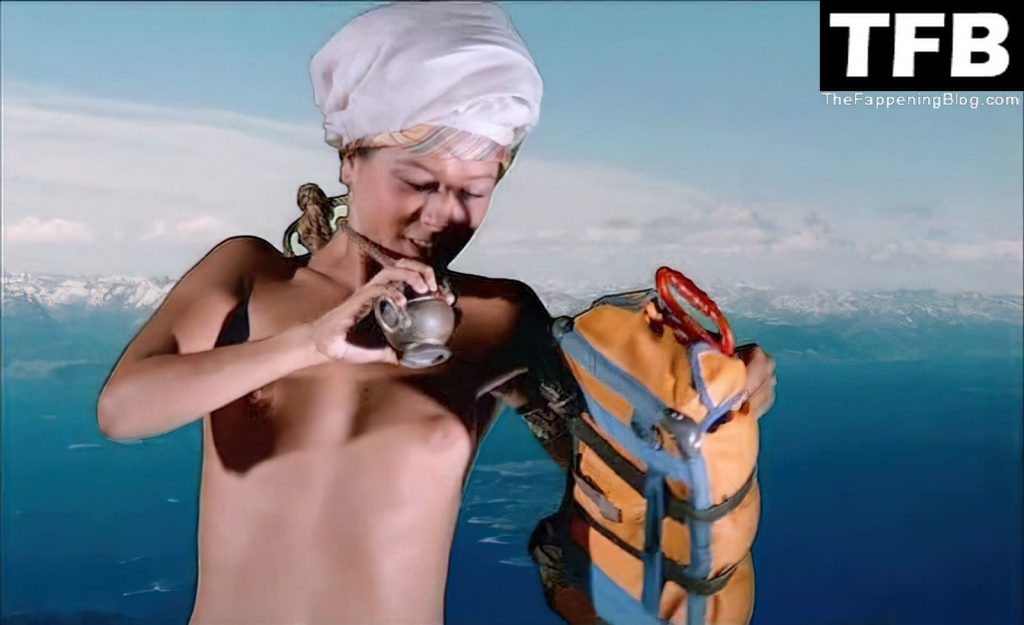 Catherine Zeta-Jones Nude – Les 1001 Nuits (4 Pics + Video)