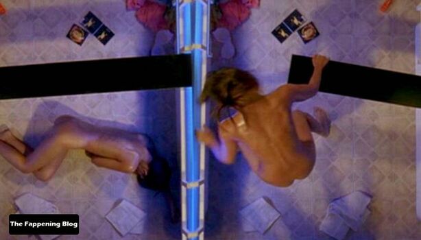 Crystal Lowe / officialcrystallowe Nude Leaks Photo 41