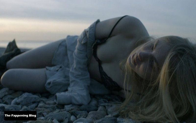 Elisa Schlott Nude &amp; Sexy Collection (34 Pics + Videos)