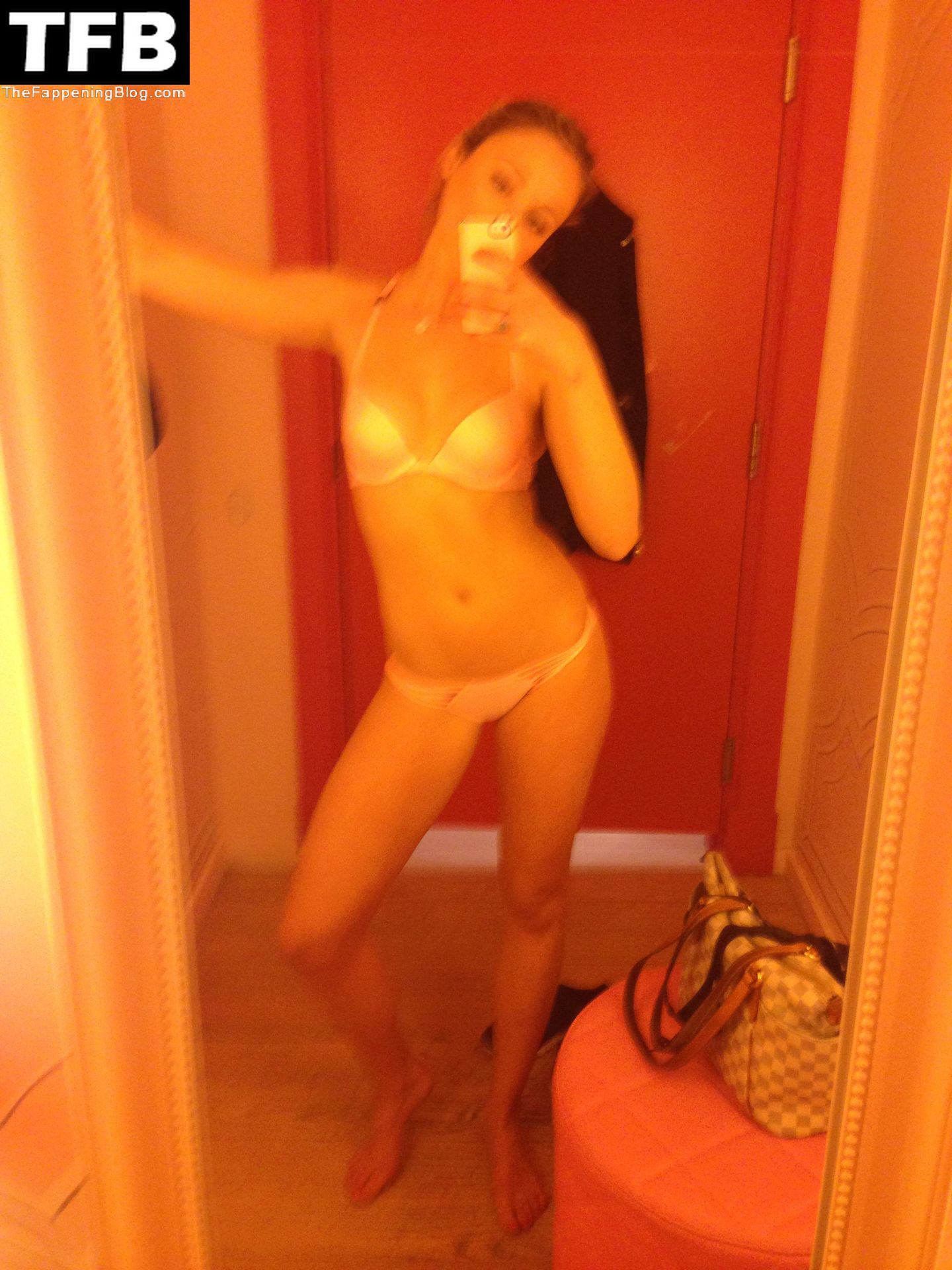 Katrina-Bowden-Nude-Sexy-Leaked-7-thefappeningblog.com_.jpg