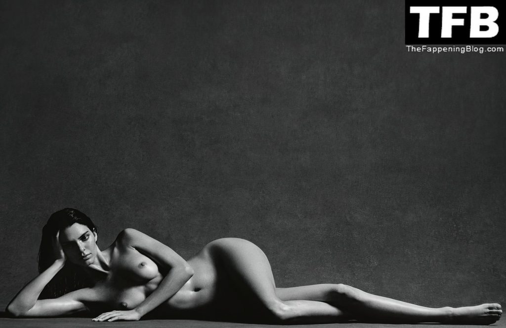 Kendall Jenner Nude &amp; Sexy – i-D Magazine (16 Photos)