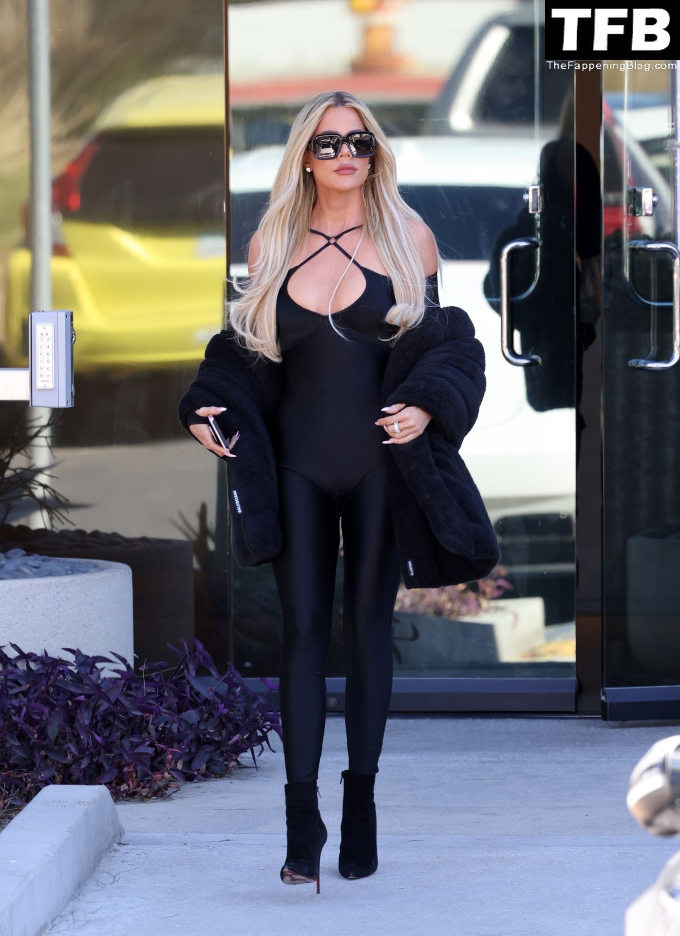 Khloe-Kardashian-Sexy-The-Fappening-Blog-17.jpg