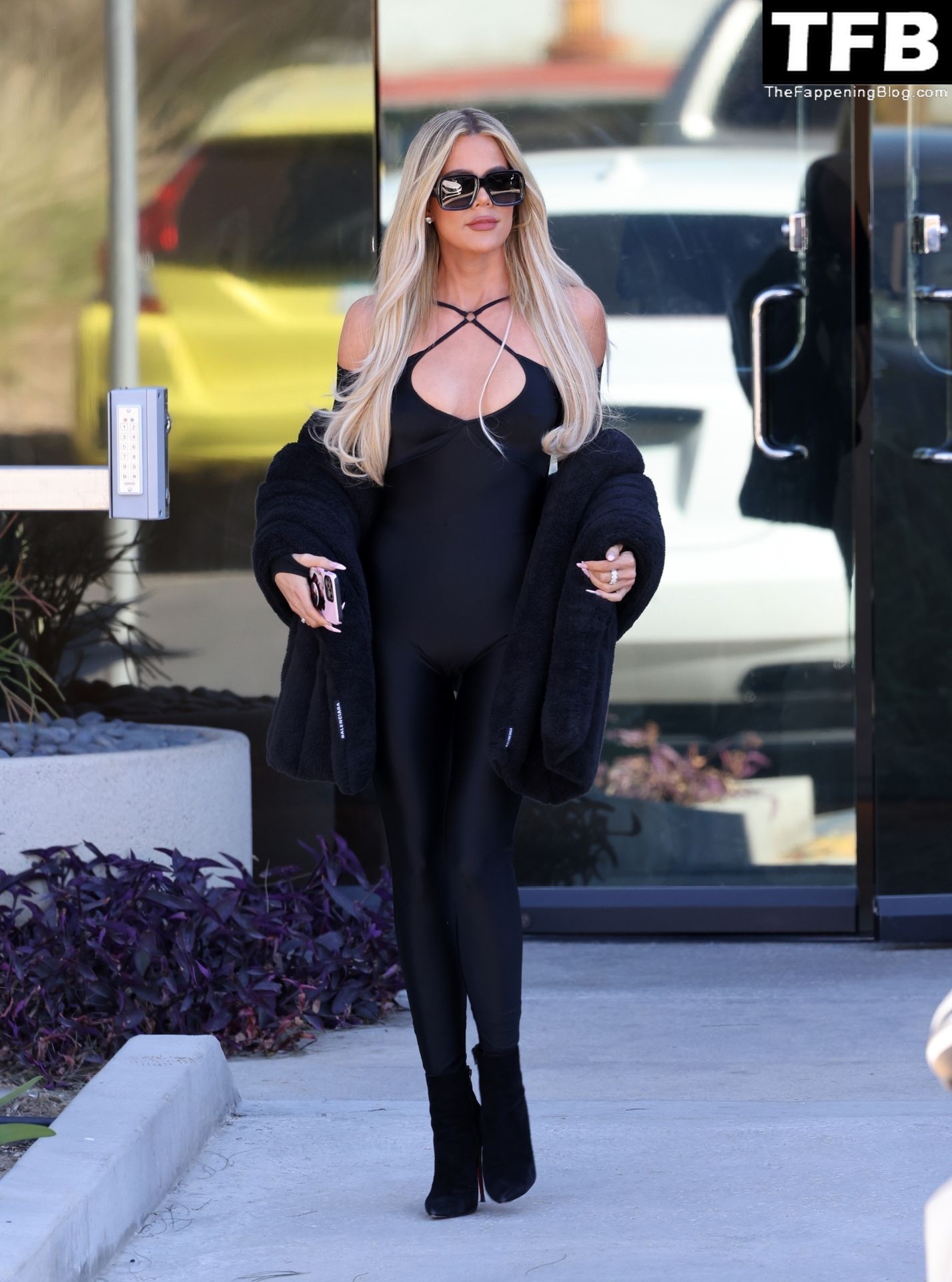 Khloe-Kardashian-Sexy-The-Fappening-Blog-19.jpg