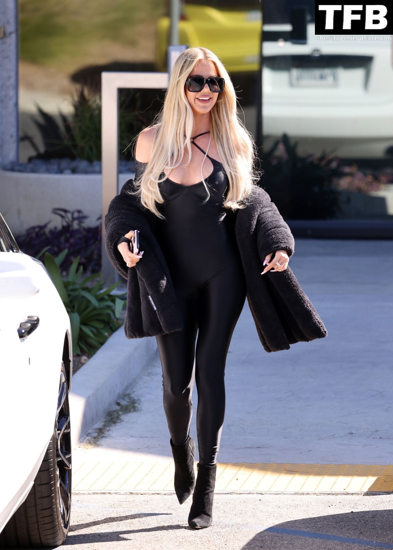 Khloe-Kardashian-Sexy-The-Fappening-Blog-4.jpg