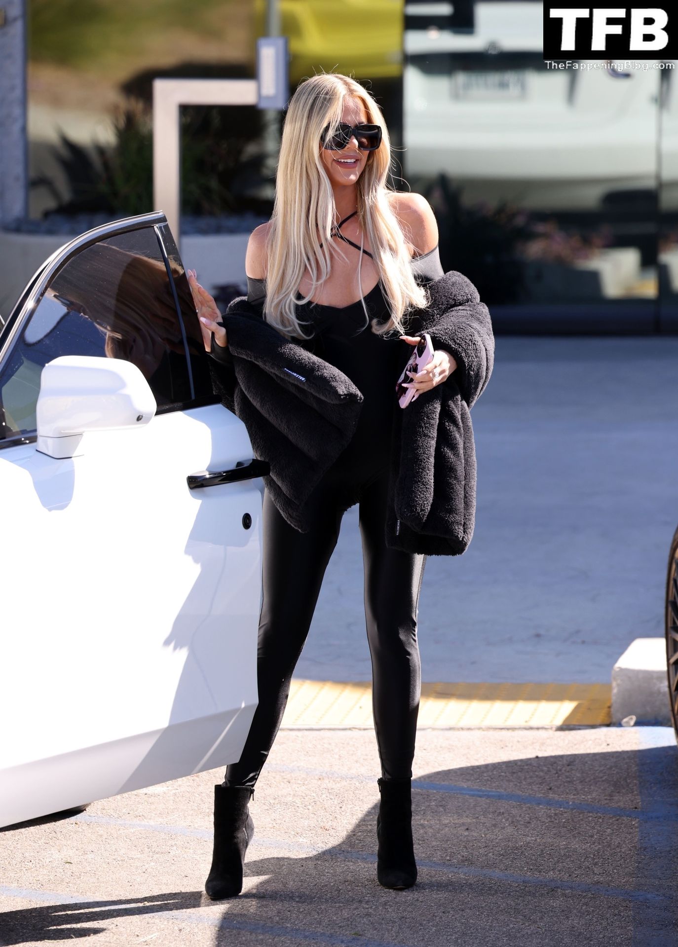 Khloe-Kardashian-Sexy-The-Fappening-Blog-40.jpg