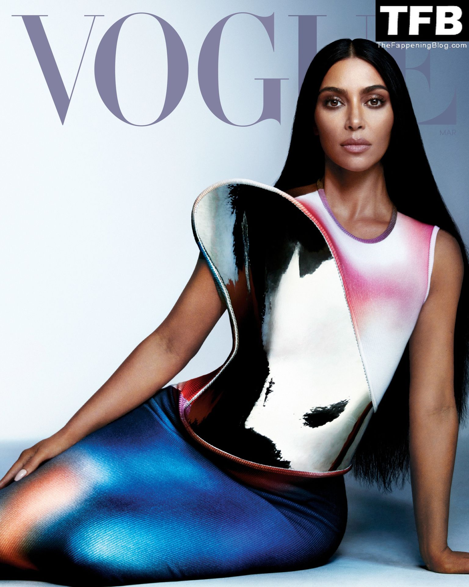 Kim-Kardashian-Sexy-Vogue-Magazine-11-thefappeningblog.com_.jpg