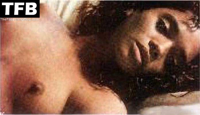 Lisa Bonet Nude &amp; Sexy Collection (16 Photos)