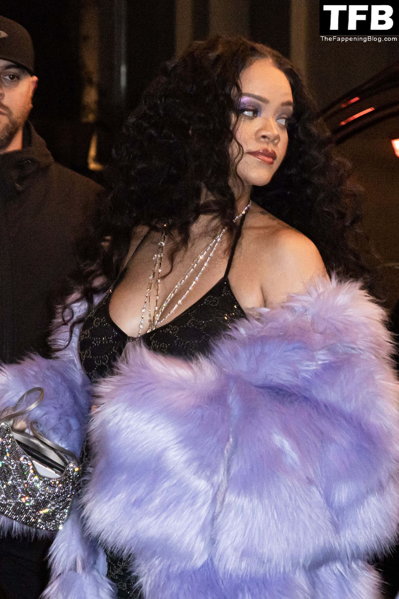 Rihanna-See-Through-Nude-The-Fappening-Blog-10.jpg