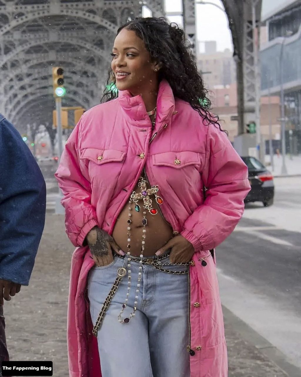 Rihanna Shows Off Her Growing Baby Bump (10 Photos)