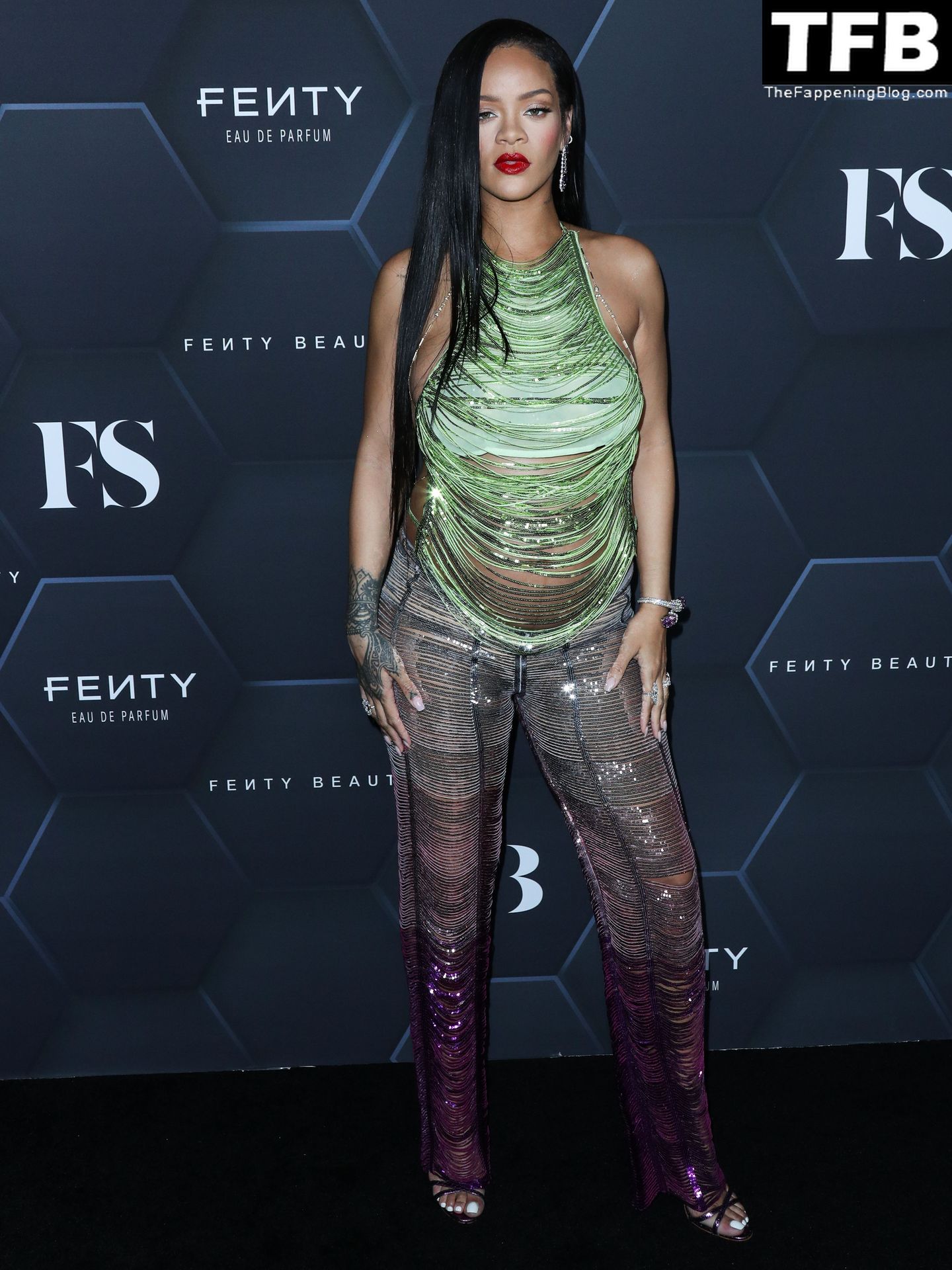 Rihanna-Sexy-The-Fappening-Blog-102.jpg