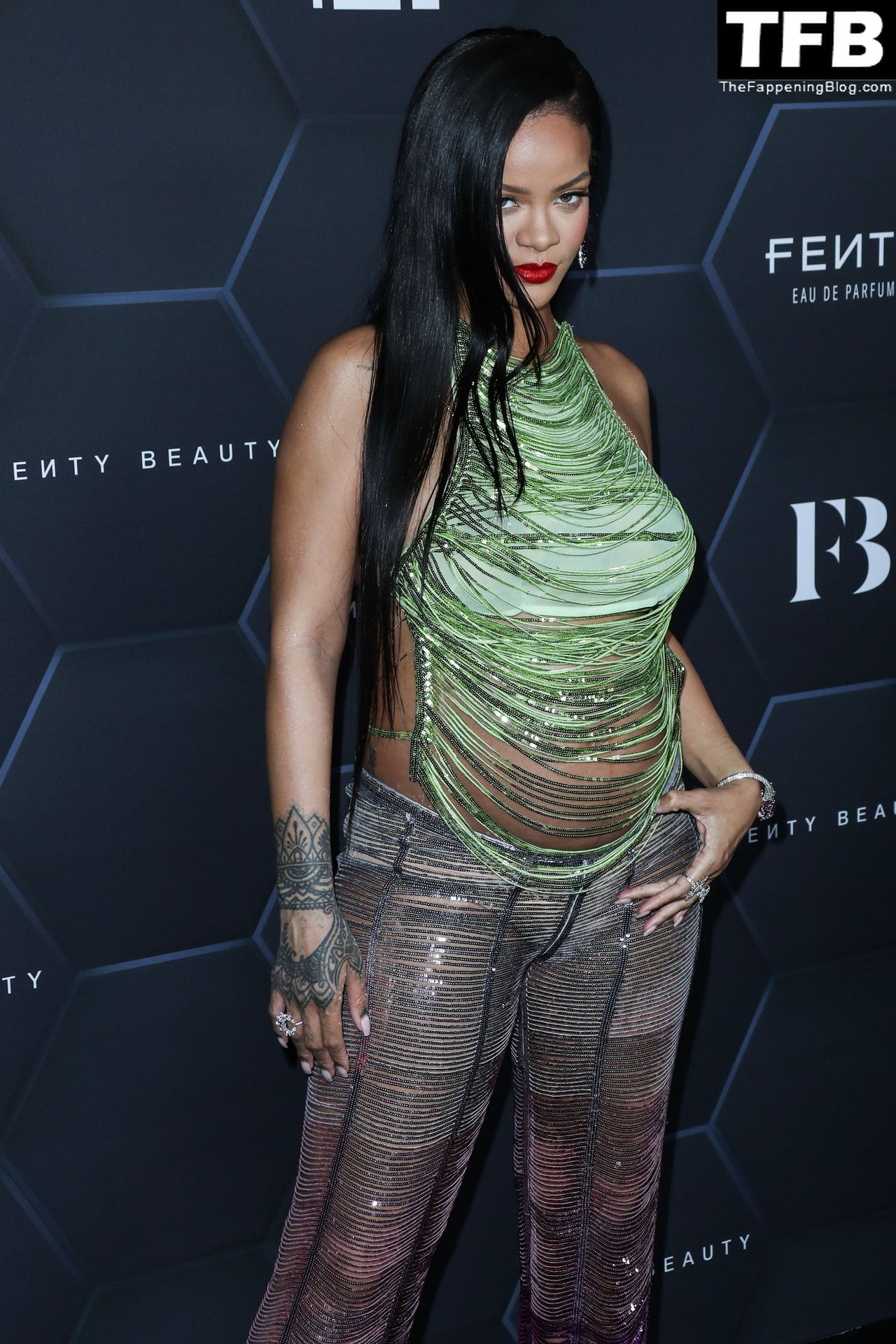 Rihanna-Sexy-The-Fappening-Blog-111.jpg