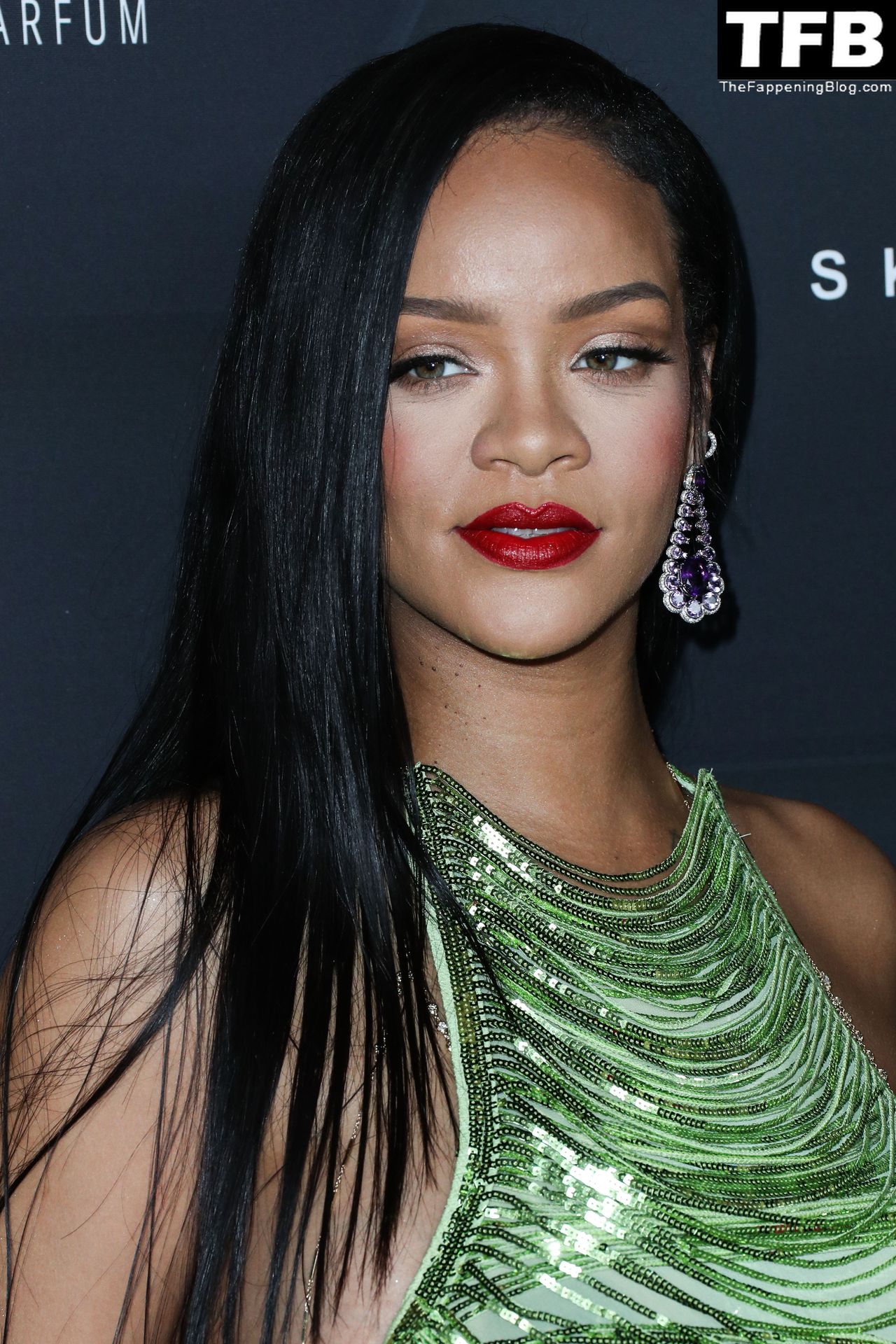 Rihanna-Sexy-The-Fappening-Blog-118.jpg