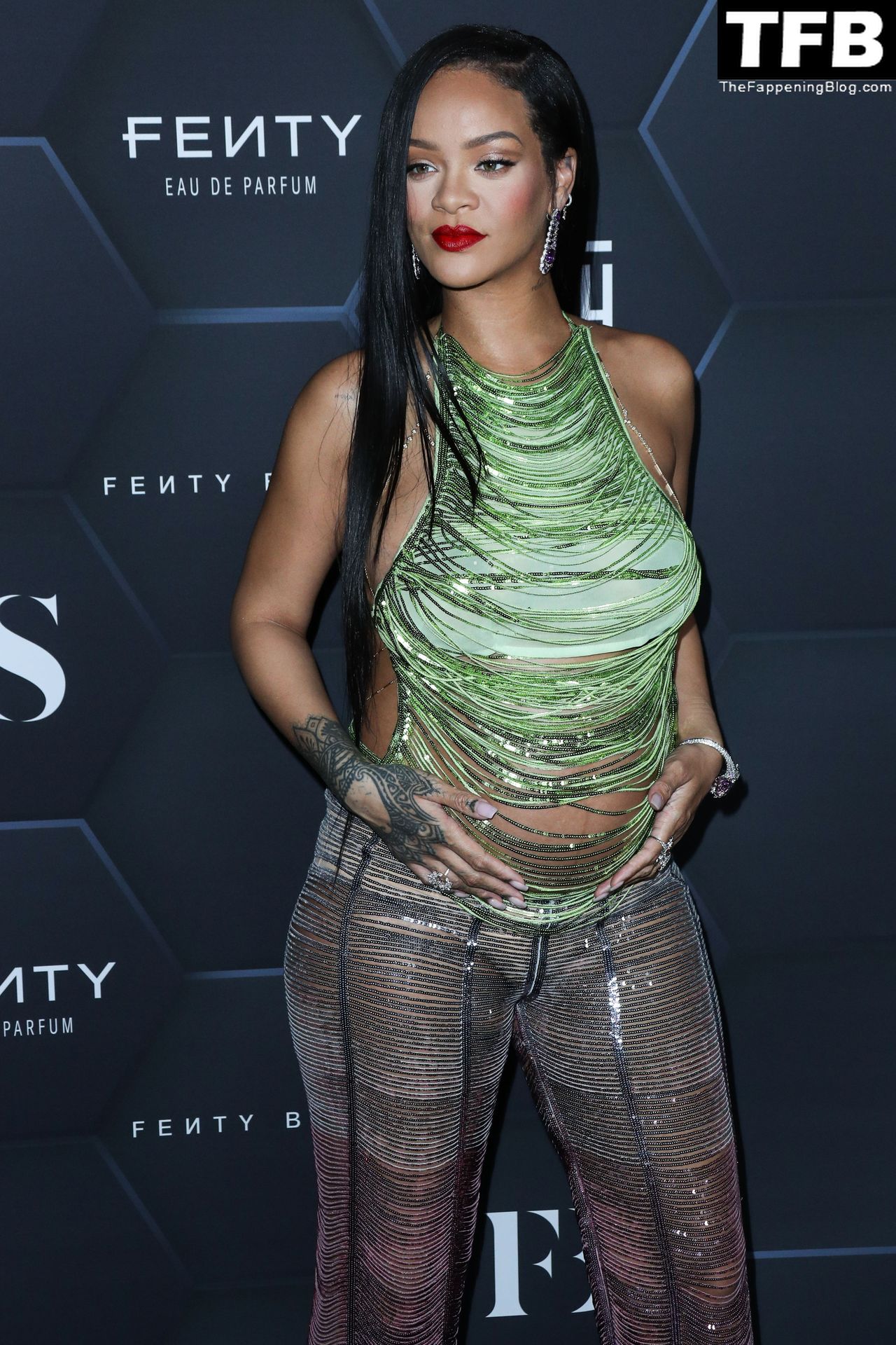 Rihanna-Sexy-The-Fappening-Blog-121.jpg
