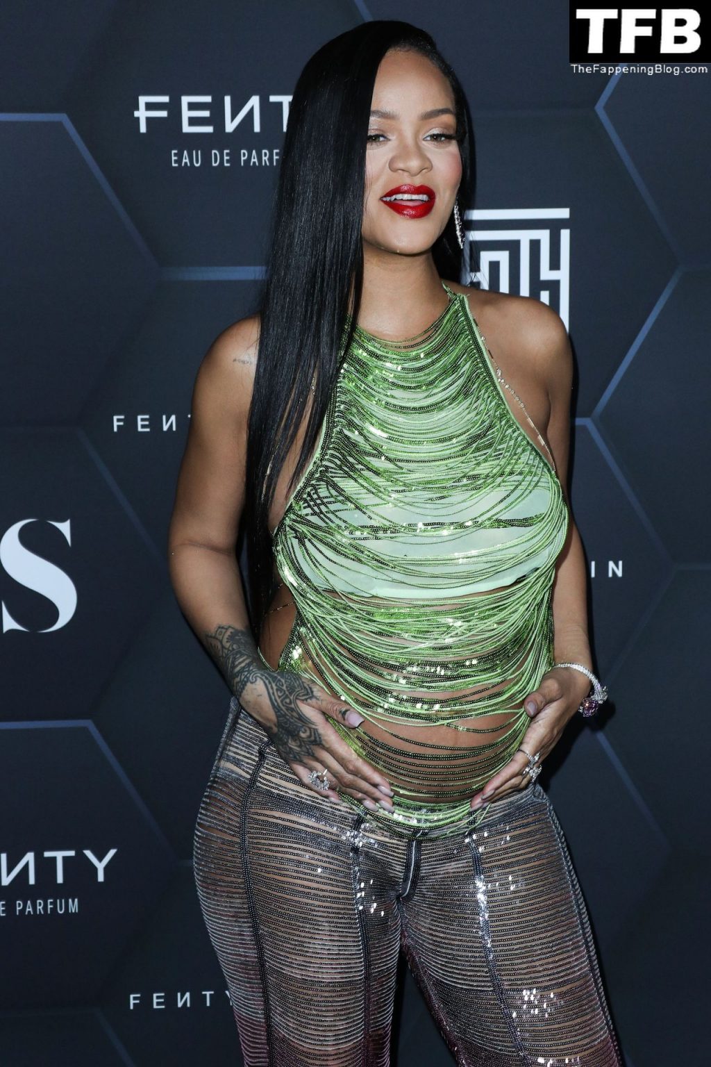 Rihanna Flaunts Her Curves at the Fenty Beauty And Fenty Skin Celebration in LA (154 Photos)