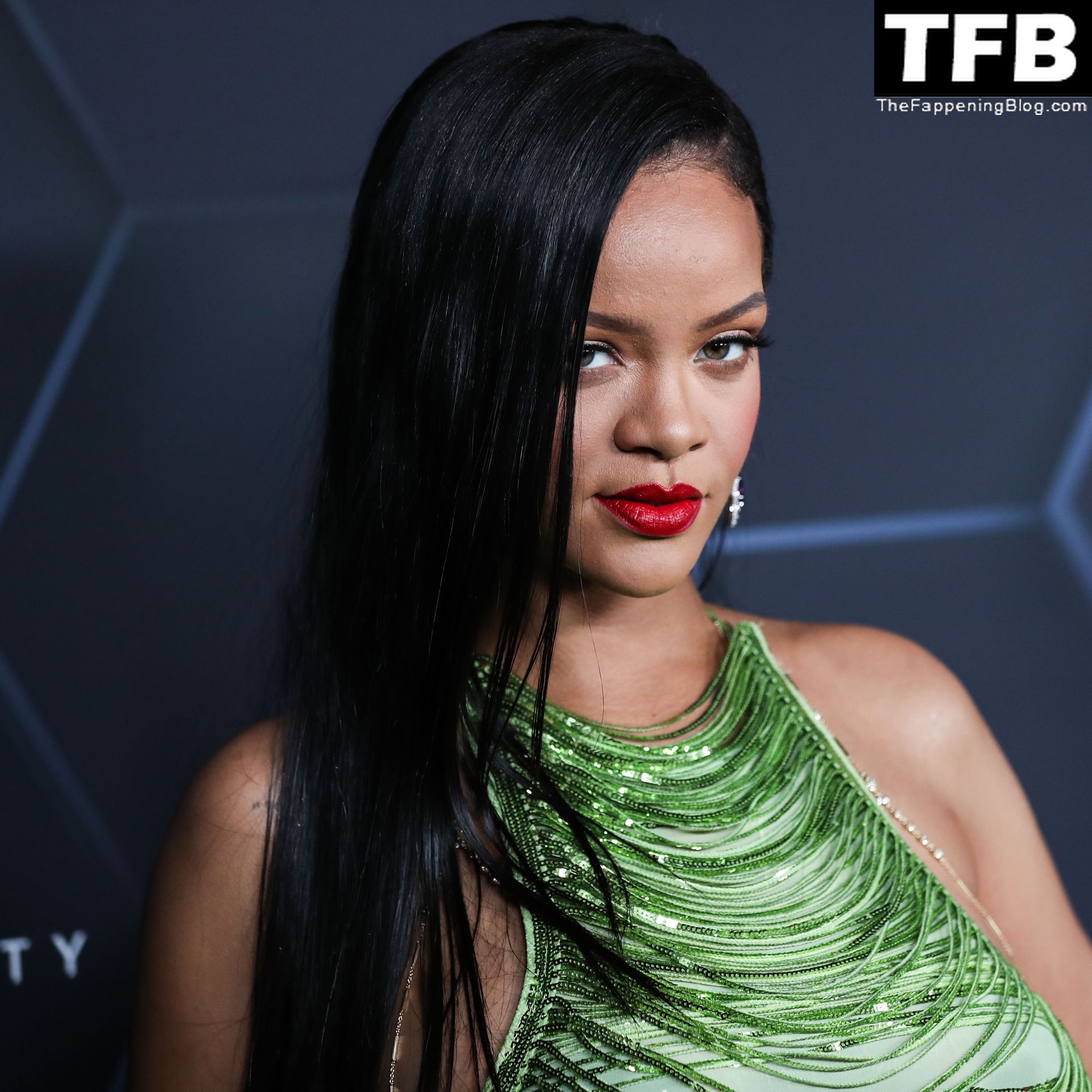 Rihanna-Sexy-The-Fappening-Blog-52.jpg