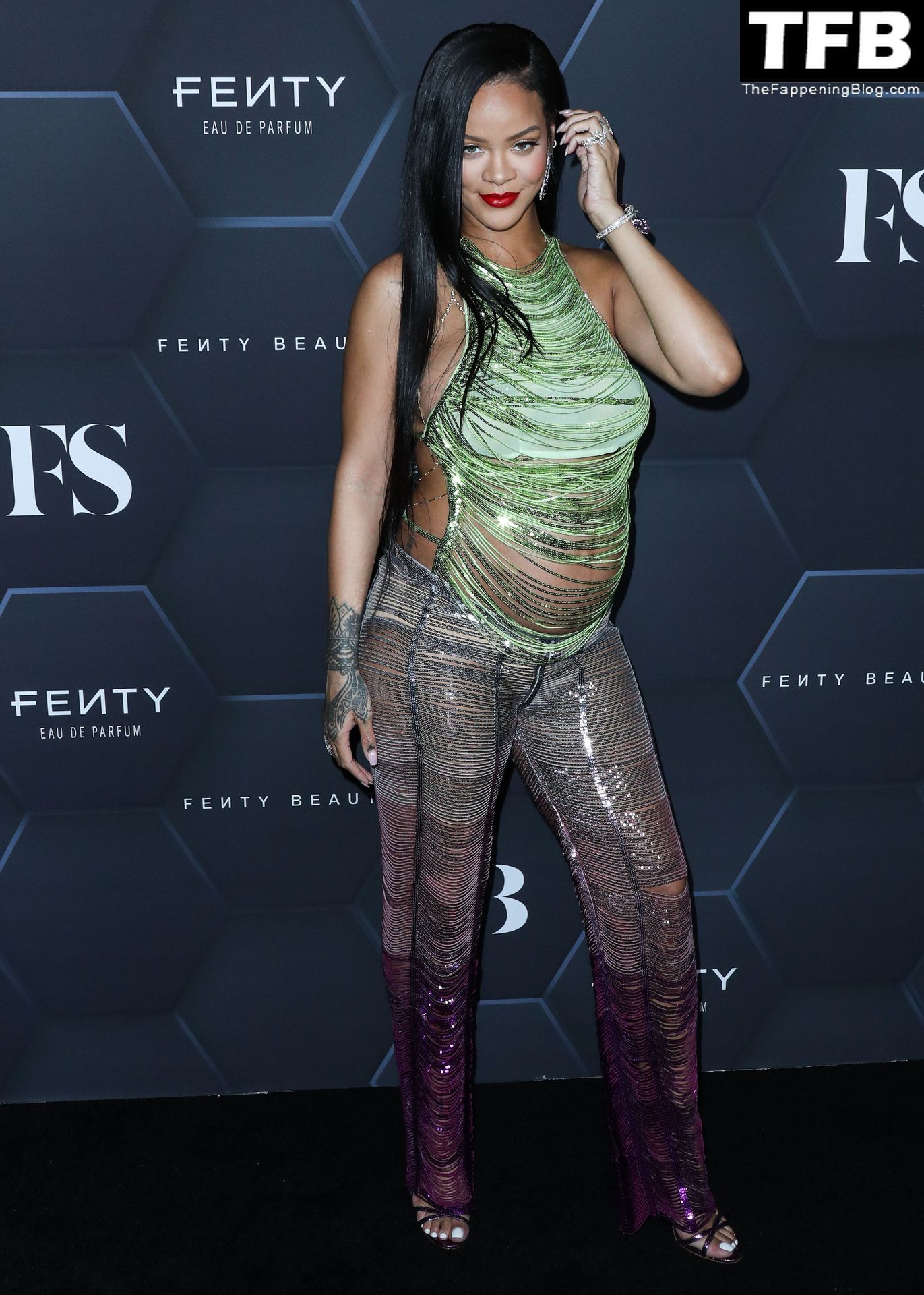 Rihanna-Sexy-The-Fappening-Blog-83.jpg