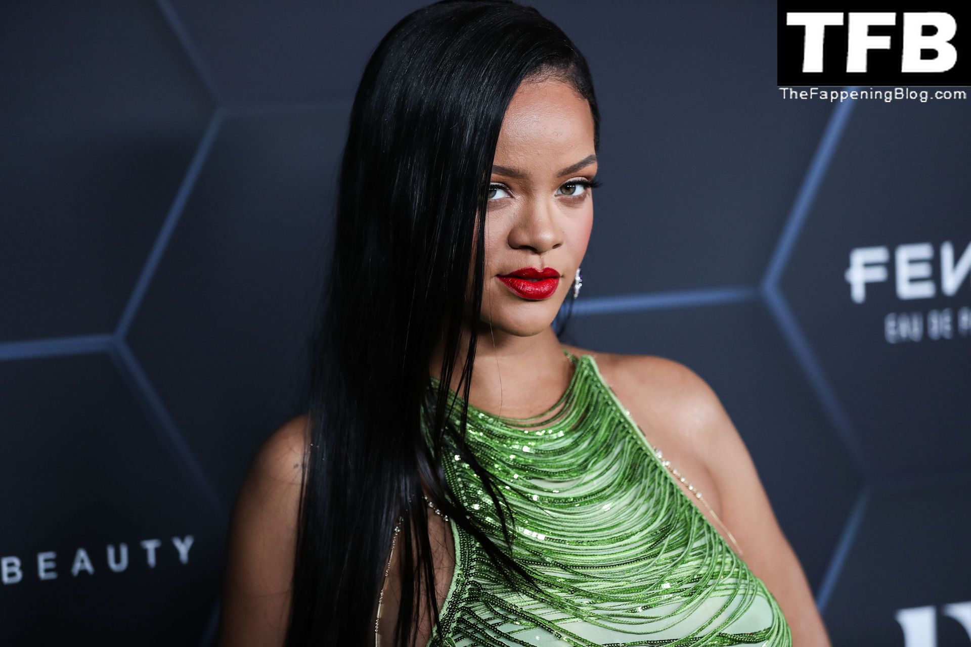 Rihanna-Sexy-The-Fappening-Blog-85.jpg