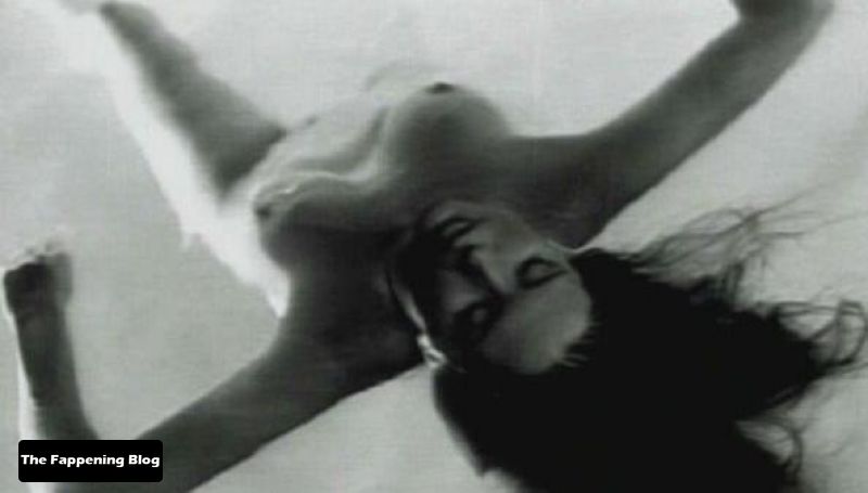Seana Ryan Nude &amp; Sexy Collection (20 Photos + Videos)