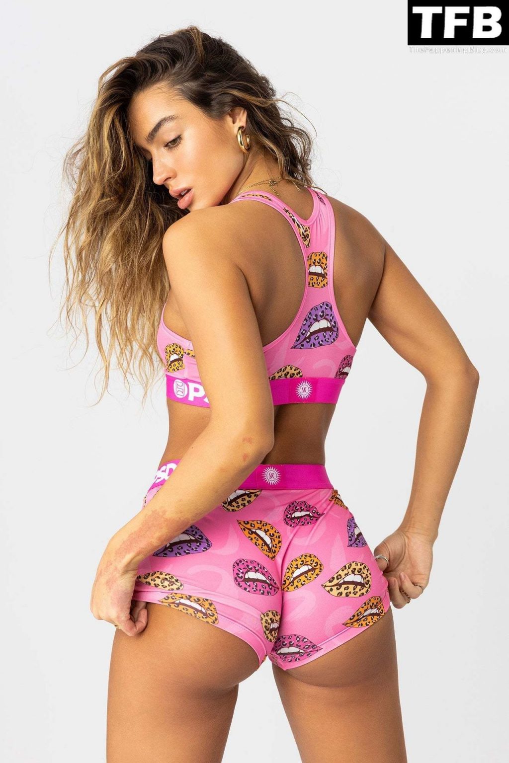 Sommer Ray Flaunts Her Fit Body in a New Shoot For Sommer Ray x PSD Collection (27 Photos)