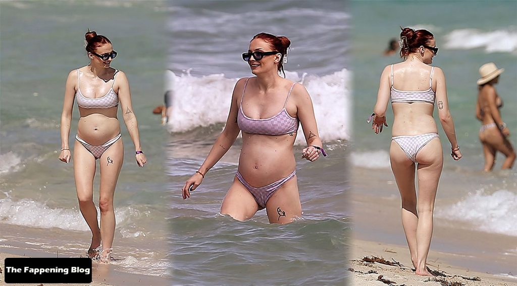 Sophie Turner Steps Out in a Bikini on the Beach in Miami (110 Photos)