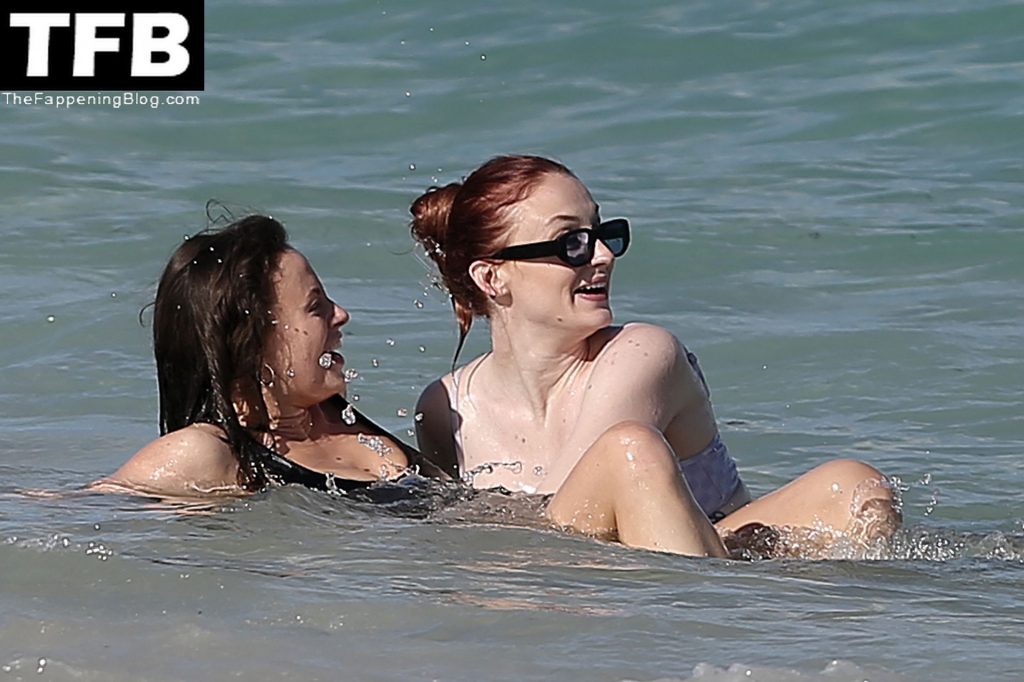 Sophie Turner Steps Out in a Bikini on the Beach in Miami (110 Photos)