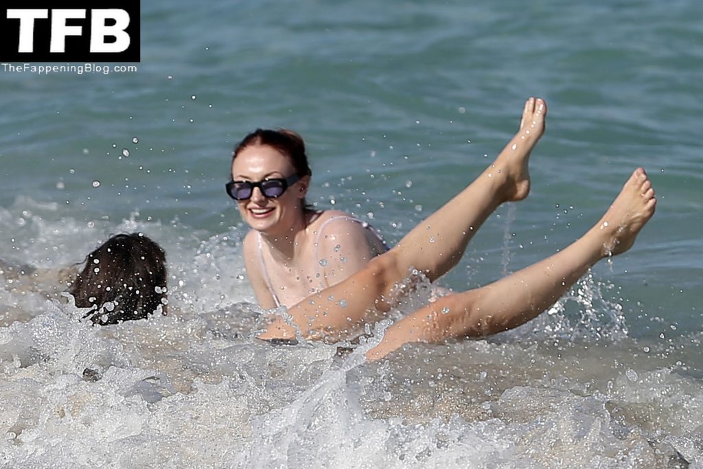 Sophie Turner Steps Out in a Bikini on the Beach in Miami (110 Photos)