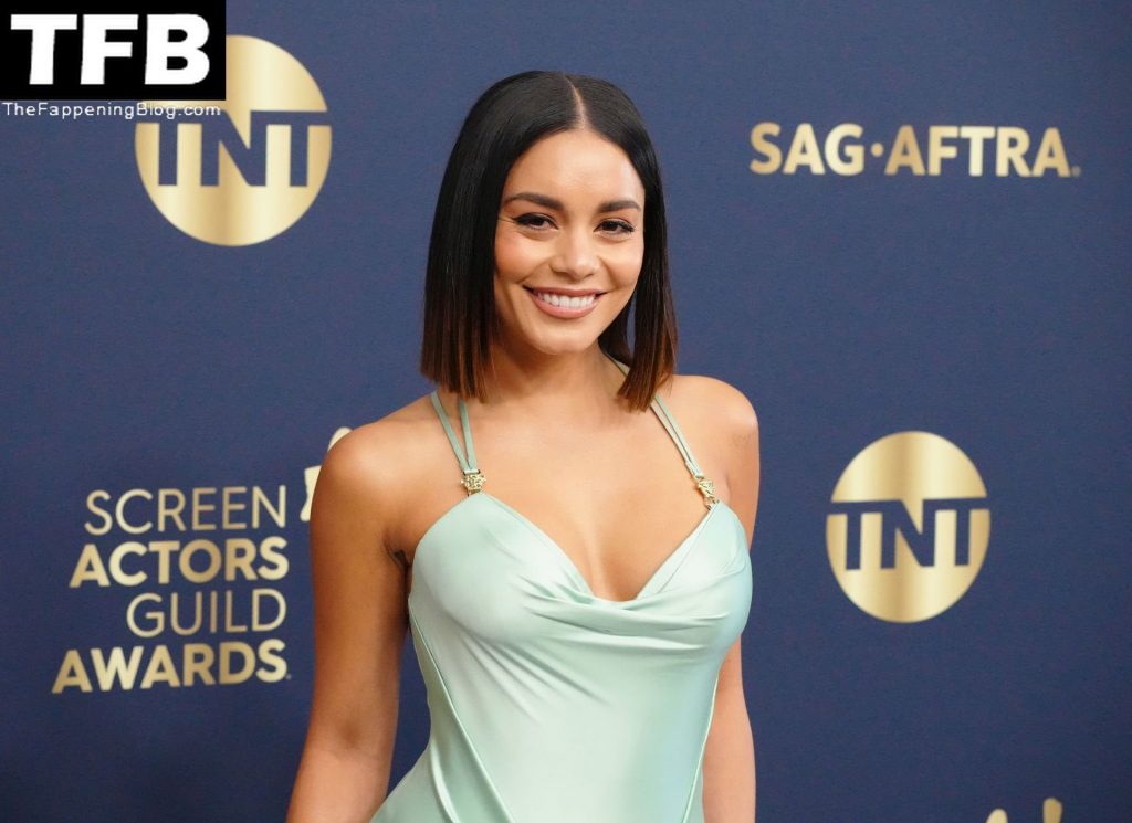 Vanessa Hudgens Shows Off Her Sexy Figure at the 28th Screen Actors Guild Awards (73 Photos)