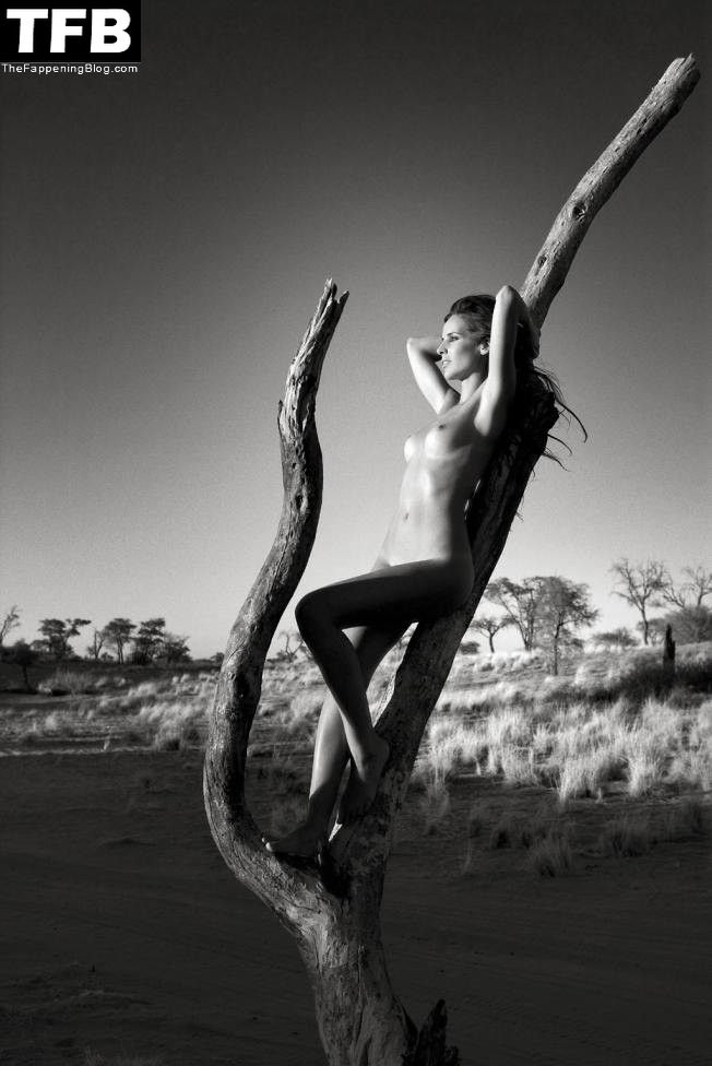 Ann Van Elsen Nude &amp; Sexy Collection (21 Photos)