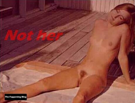 Maureen McCormick / momccormick7 Nude Leaks Photo 9