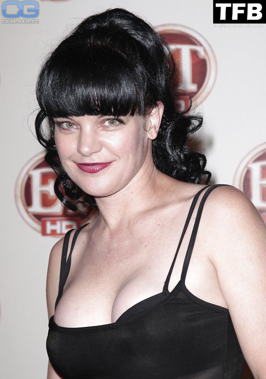Pauley Perrette Topless &amp; Sexy Collection (29 Photos)