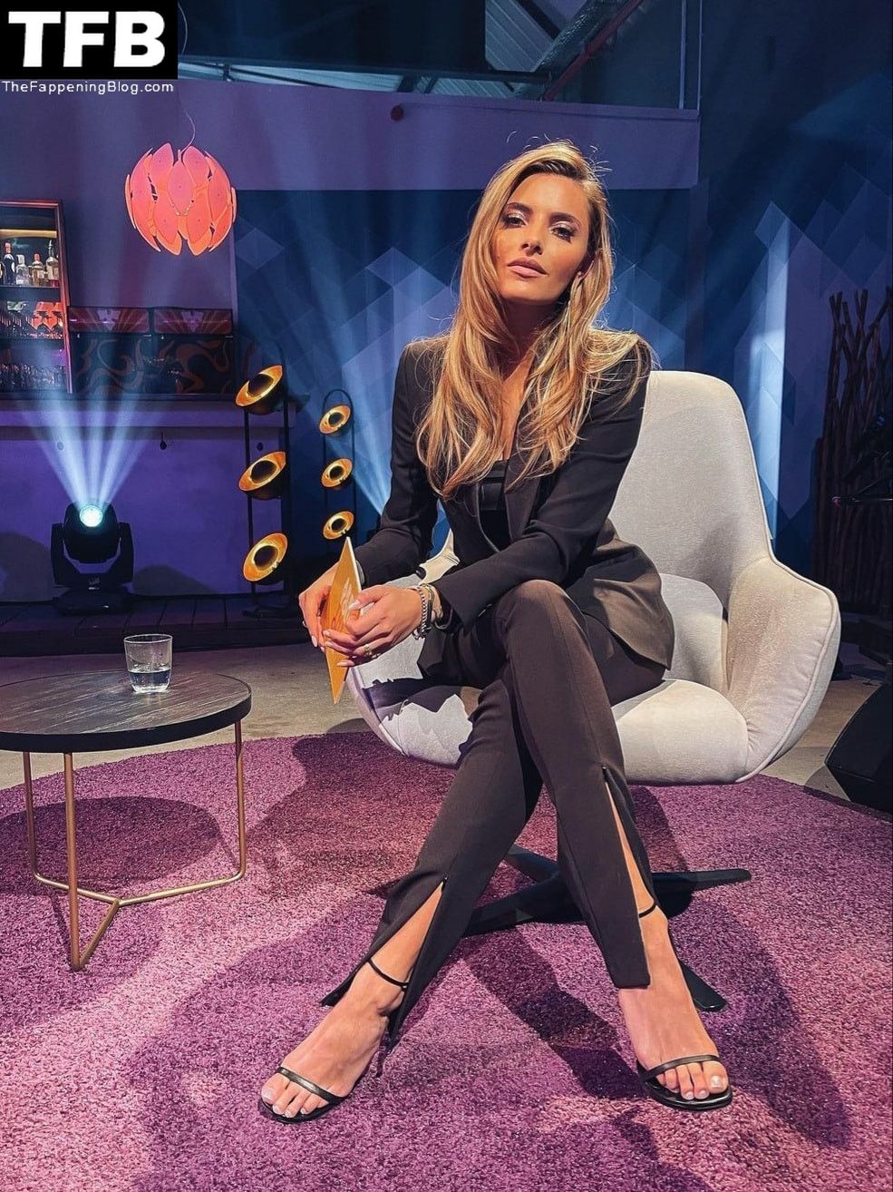 sophia-thomalla-feet-178707-thefappeningblog.com_.jpg