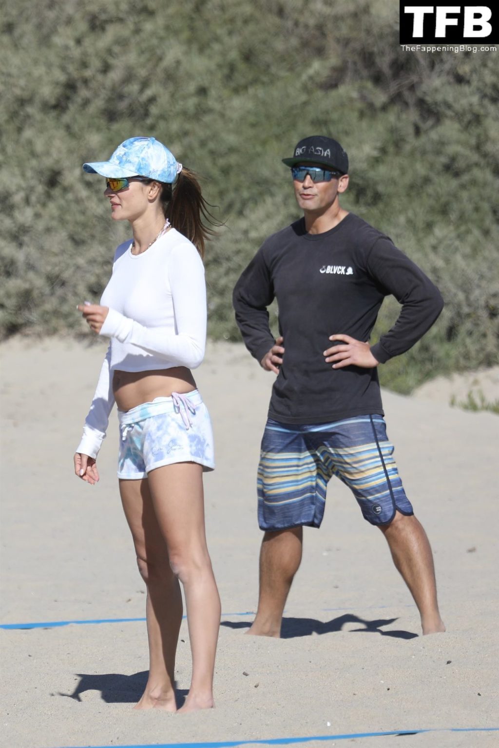 Alessandra Ambrosio &amp; Richard Lee Share Some PDA on the Beach During a Volleyball Match (114 Photos)