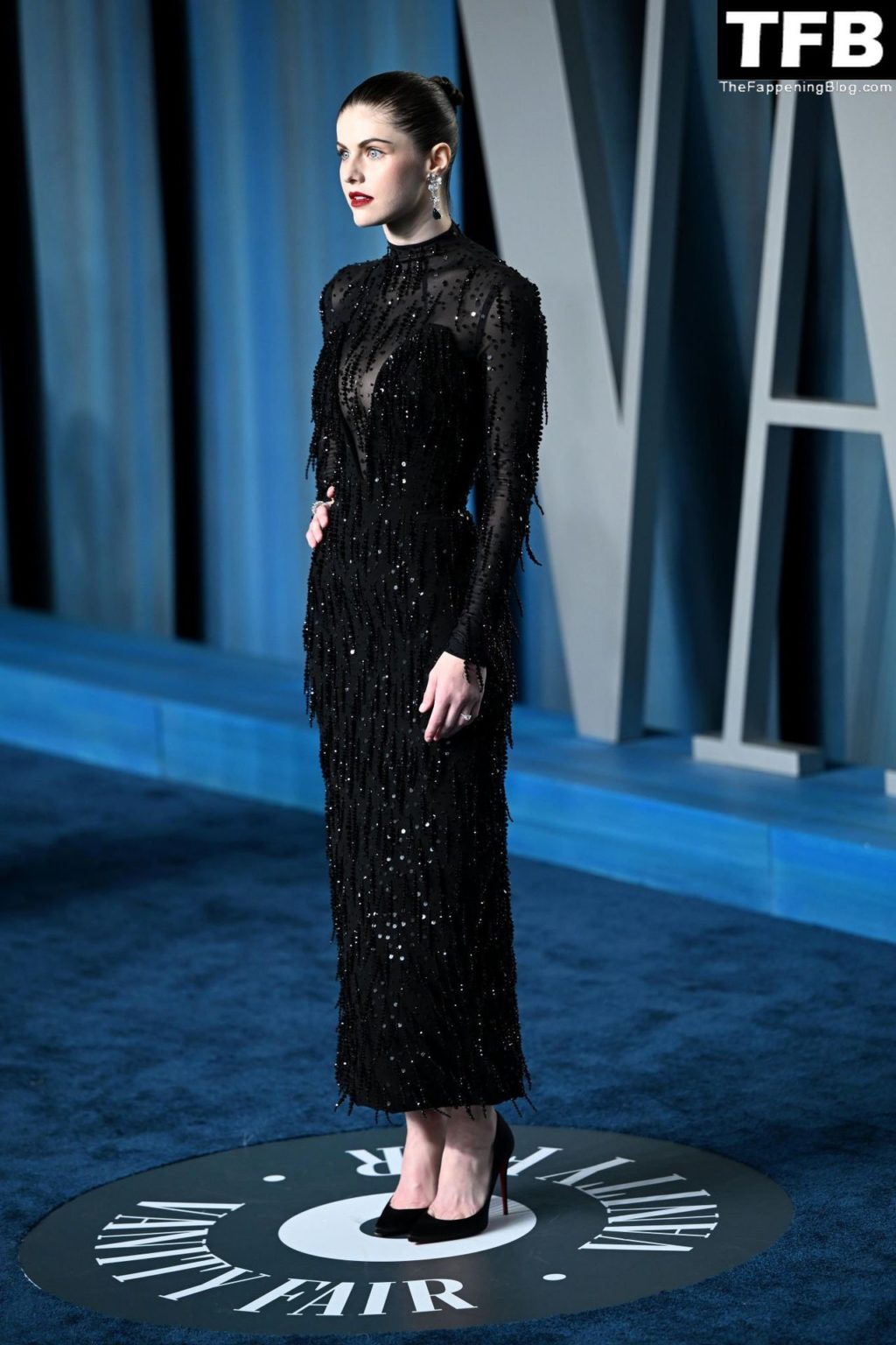 Alexandra Daddario Displays Nice Cleavage at the 2022 Vanity Fair Oscar Party (48 Photos)