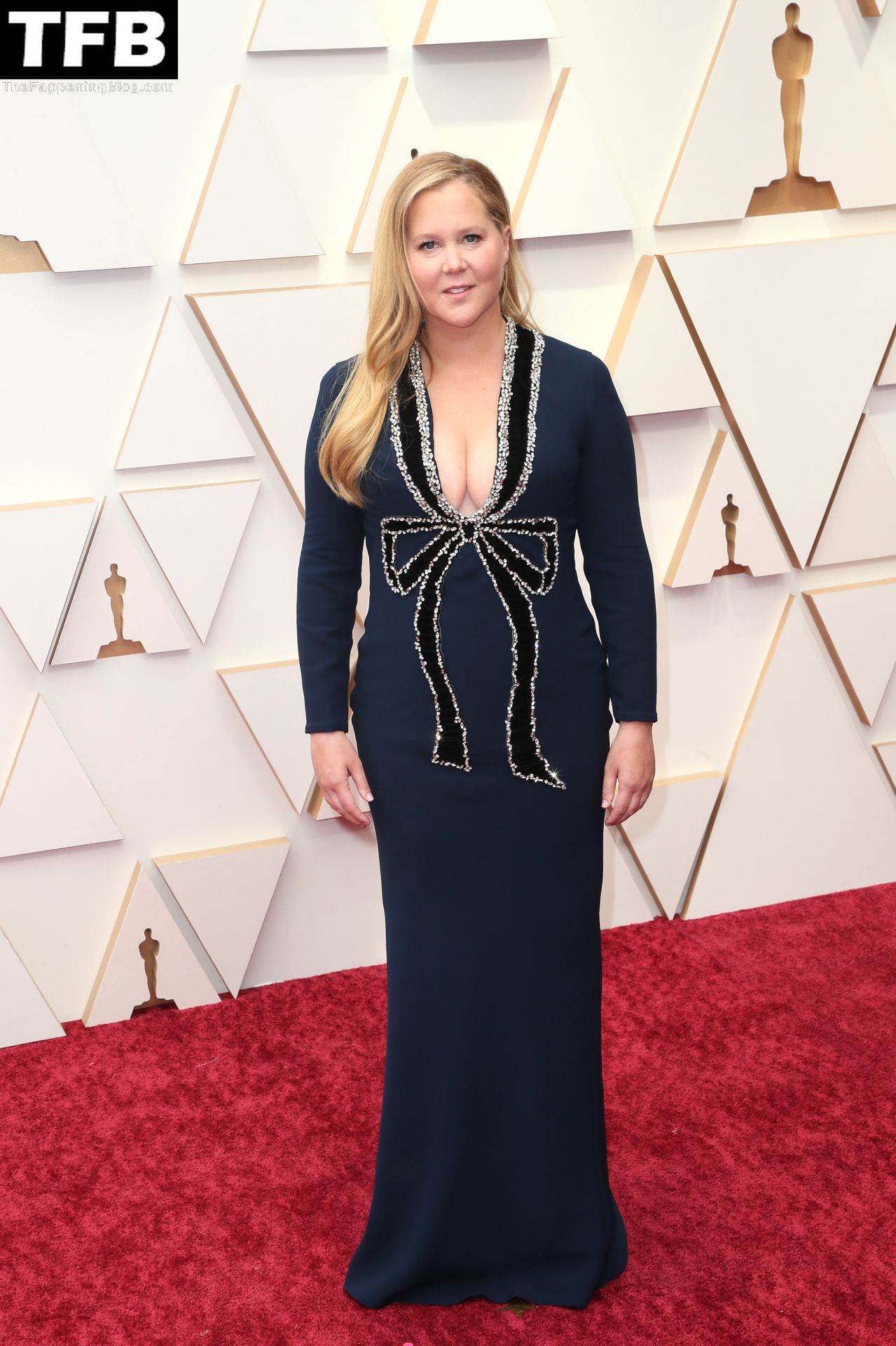 Amy Schumer Displays Nice Cleavage At The 94th Annual Academy Awards 18 Photos Thefappening 