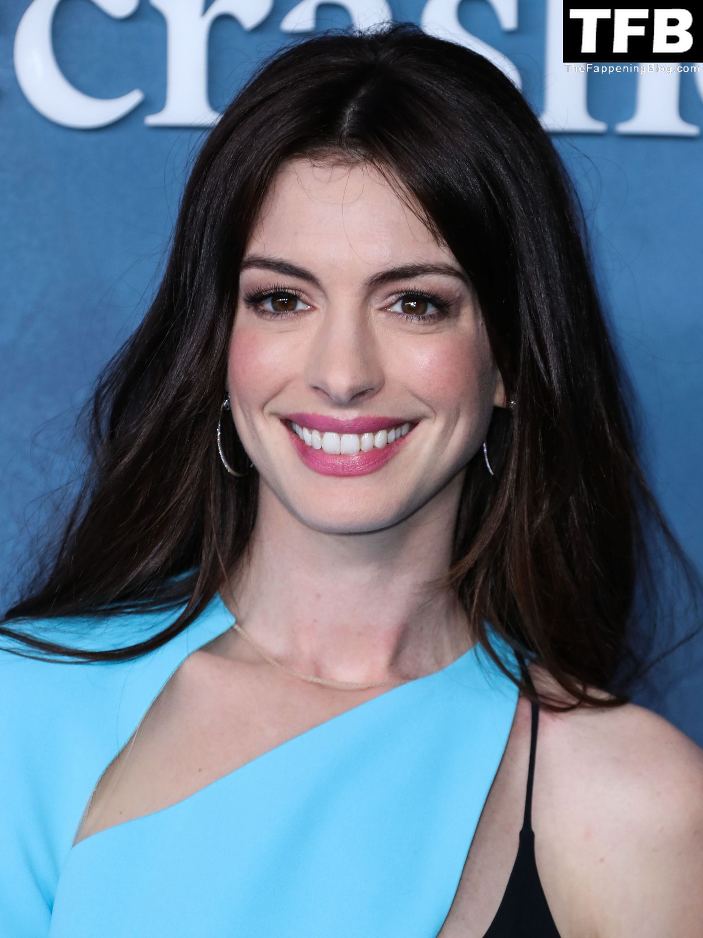 Anne-Hathaway-Sexy-The-Fappening-Blog-12.jpg