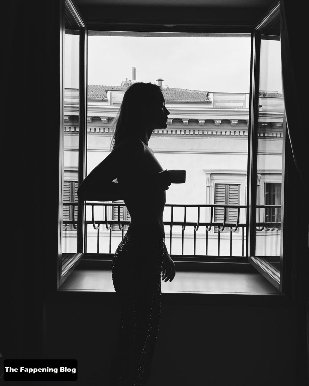 Chloe Lecareux Nude &amp; Sexy Collection (38 Photos)