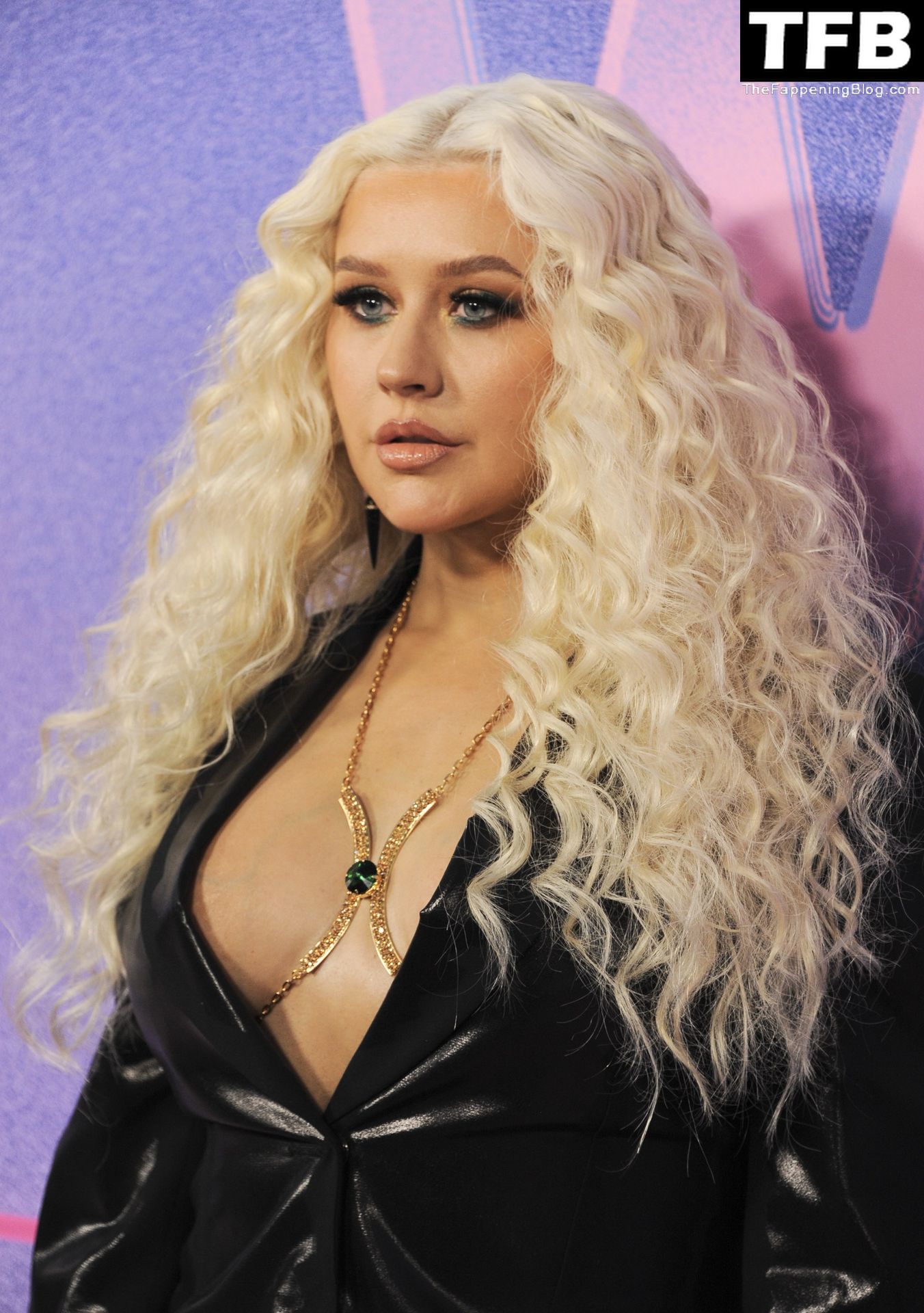 Christina-Aguilera-Sexy-The-Fappening-Blog-18.jpg