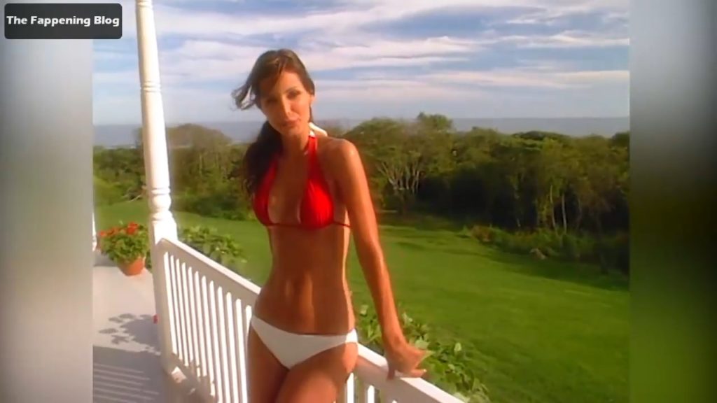 Elsa Benitez Topless &amp; Sexy – Sports Illustrated Swimsuit (7 Pics + Video)