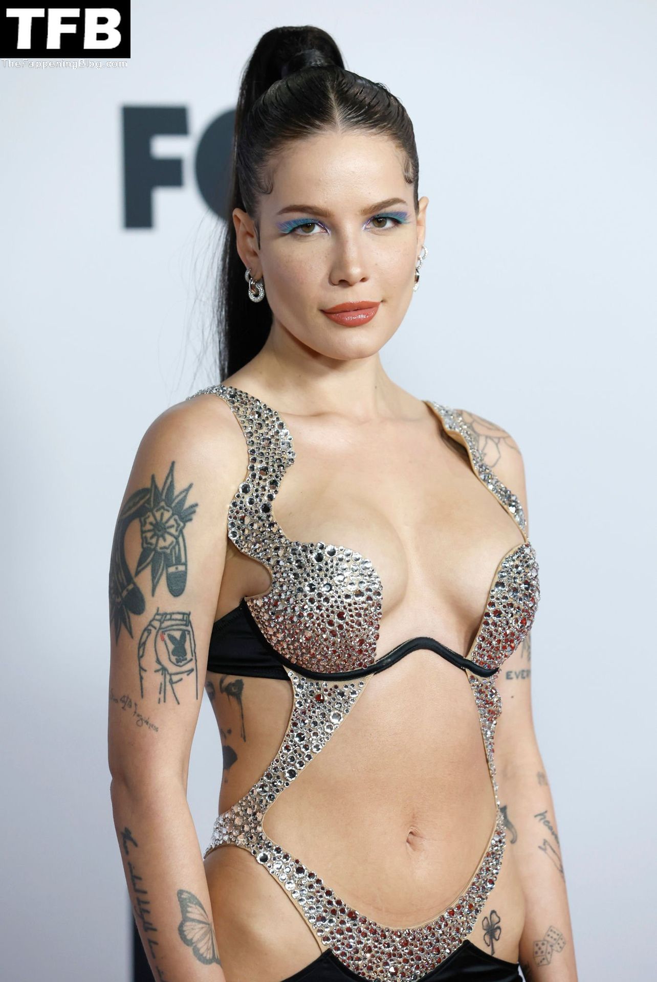 Halsey-Sexy-The-Fappening-Blog-14.jpg