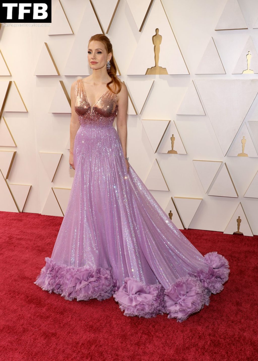 Jessica Chastain Looks Stunning at the 94th Annual Academy Awards (13 Photos)