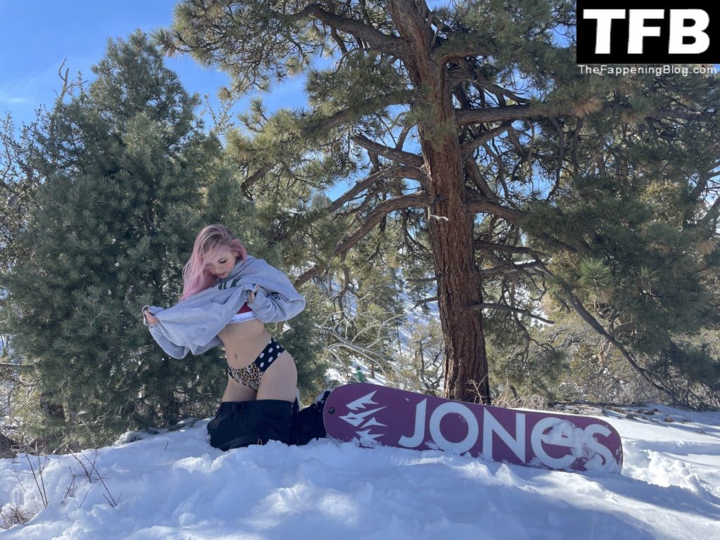 Jordyn Jones Shows Off Her Sexy Butt (13 Photos)