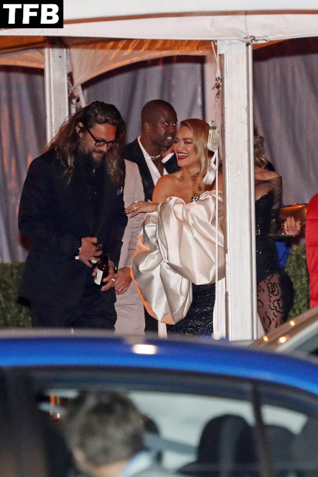 Kate Beckinsale &amp; Jason Momoa Get Cozy Together at the Vanity Fair Party (22 Photos)