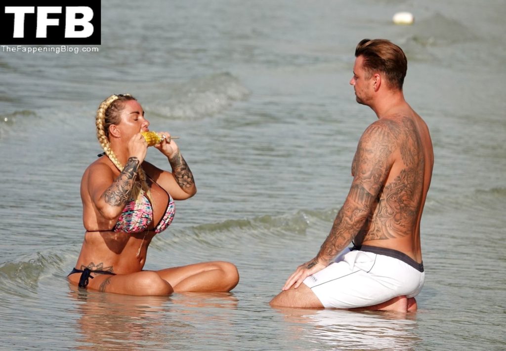 Katie Price Enjoys a Sunny Day on the Beach in Thailand (62 Photos)