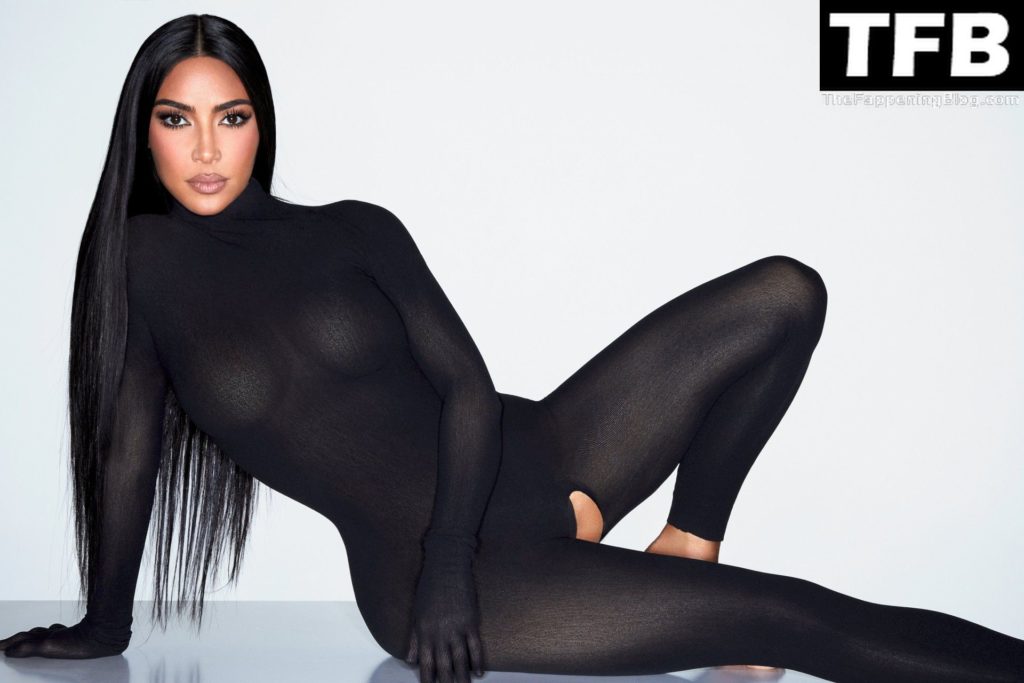 Kim Kardashian Shows Off Her Boobs in a Tight Bodysuit (5 Photos)