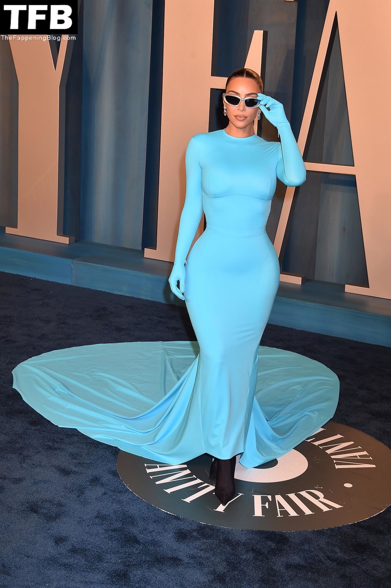 Kim-Kardashian-Sexy-The-Fappening-Blog-23-1.jpg