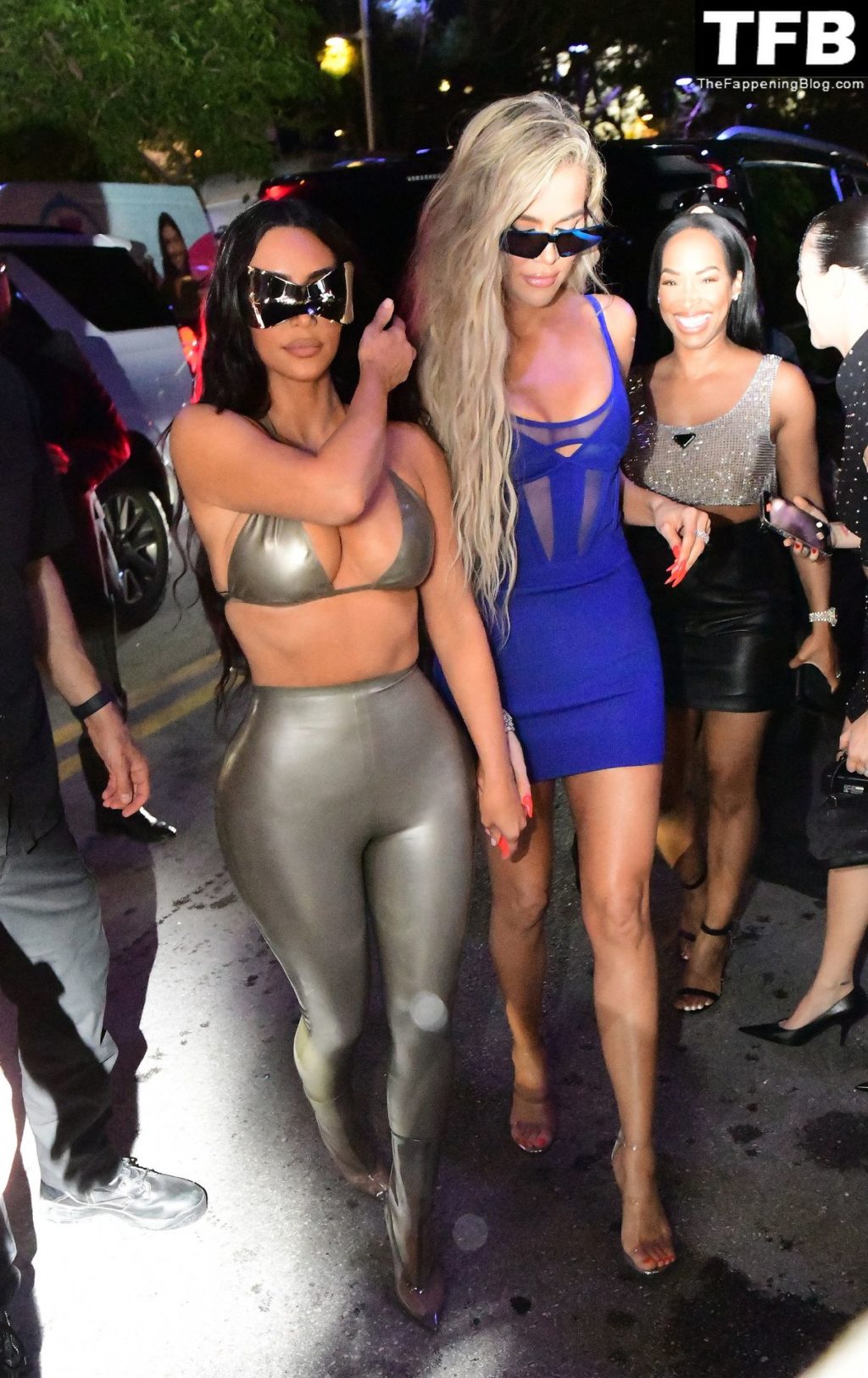 Kim Kardashian and Her Sister Khloe Wear Risque Outfits at Kim’s SKIMS Shop in Miami (108 Photos)