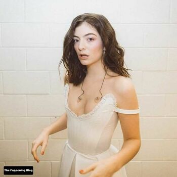 Lorde Nude Leaks Photo 58