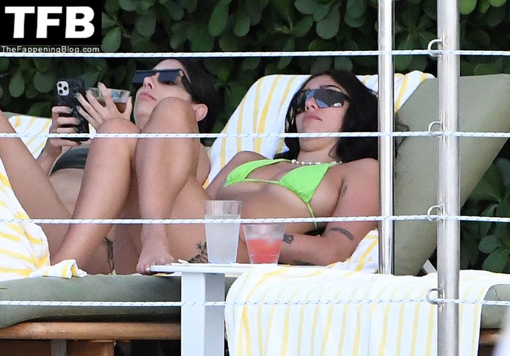 Lourdes “Lola” Leon Shows Off Her Curves While Relaxing by the Pool in Miami Beach (28 Photos)